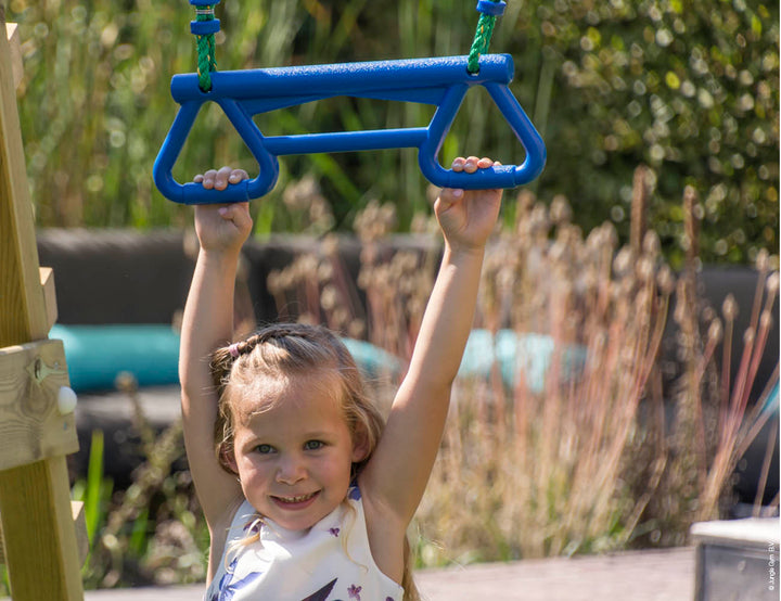 Jungle Cocoon | Wooden climbing frame with swing